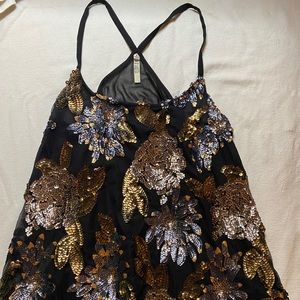 BB Dakota sequin sparkle tank small